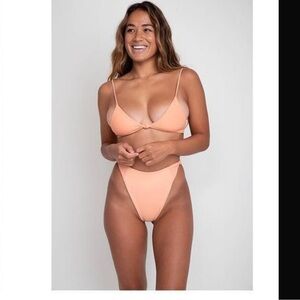 Skatie peach bikini set